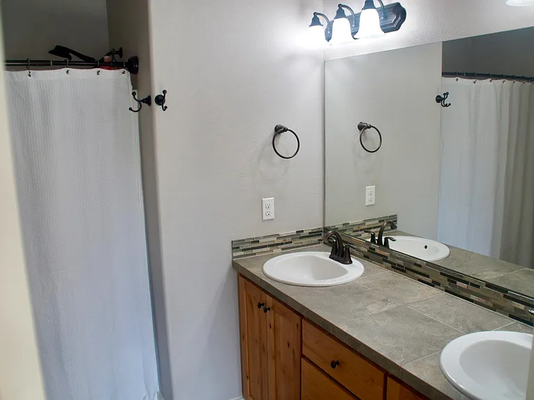 60 N 41st Pl — Photo 22