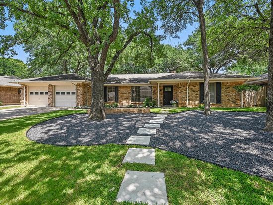 2009 Botts Dr, Arlington, TX 76012