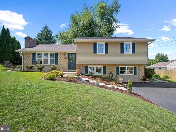 108 Hirtland Ave, Hanover, PA 17331