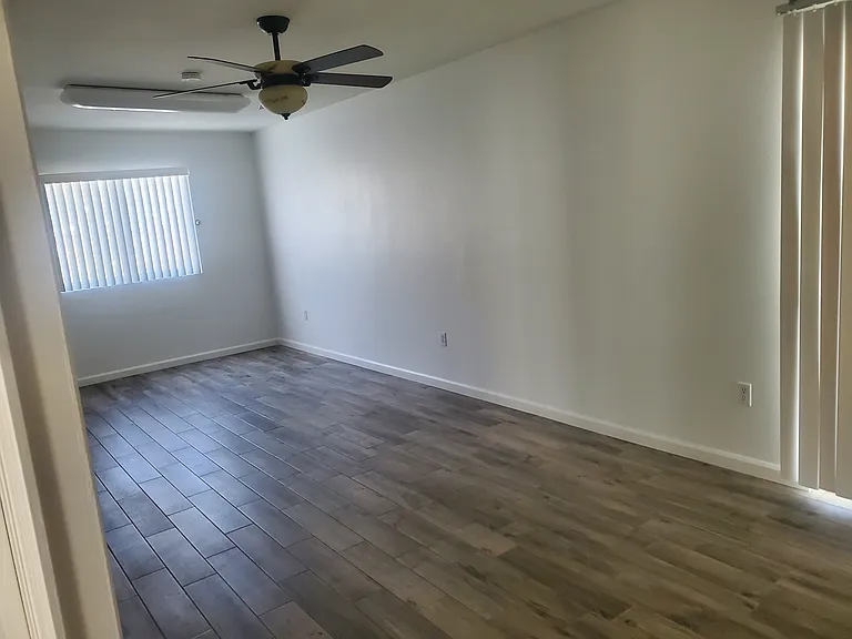77329 Rhode Island Ct — Photo 4
