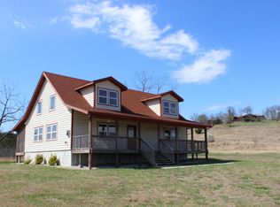 215 Meadowbrooke Ln, Walnut Shade, MO 65771