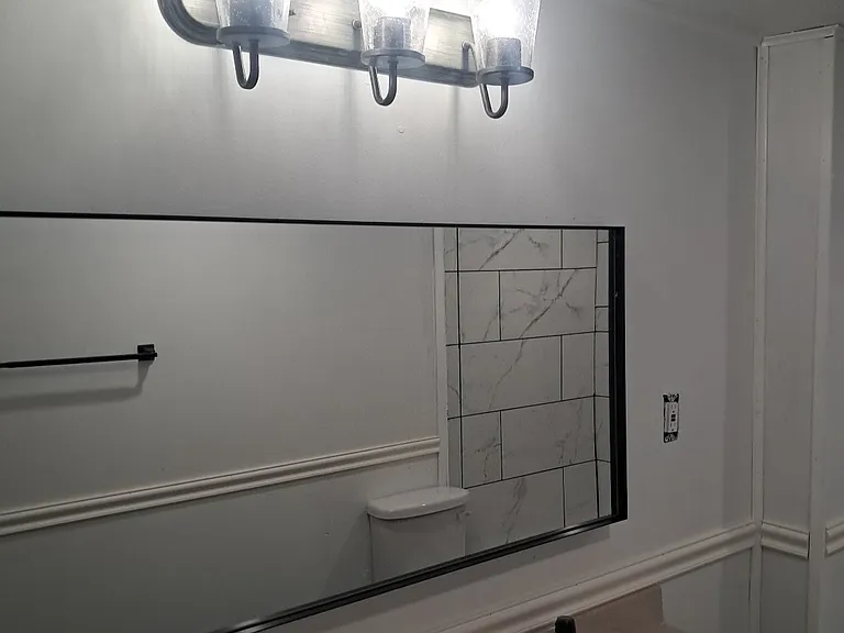 411 Noble St — Photo 36