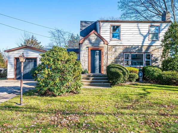 98 Bernard Ave, Edison, NJ 08837