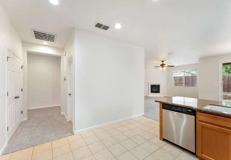 8532 Hawley Way — Photo 8