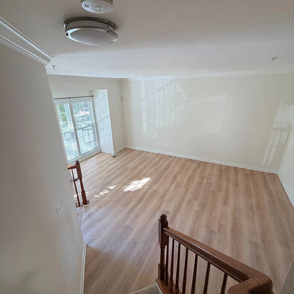 4 bed, 3.5 bath, 2654 sqft, $2,950 — Photo 4