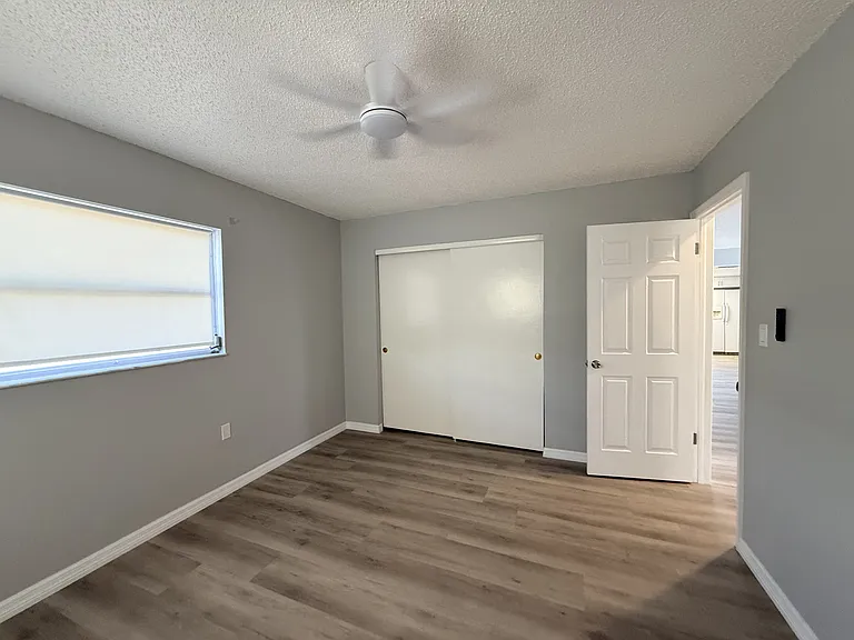 8437 Luray Dr — Photo 11