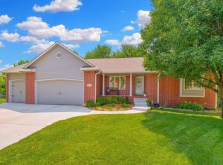2231 E Sommerhauser Cir, Derby, KS 67037
