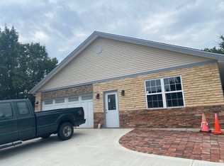 3663 Courtland Dr UNIT B, Lewis Center, OH 43035