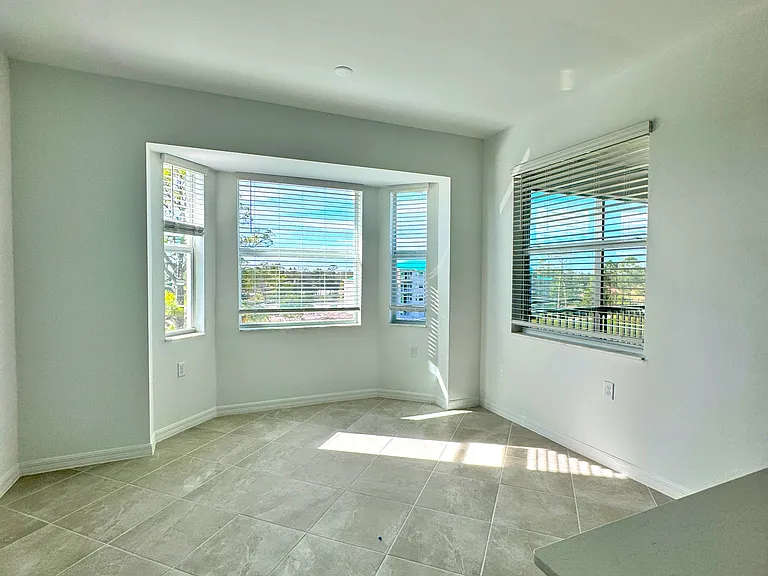 18411 Copperhead Ct N #346 — Photo 9