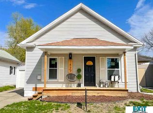 1832 S 14th St, Lincoln, NE 68502