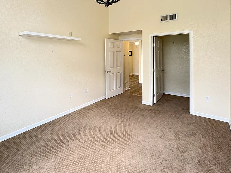 1623 Saint Paul St #405 — Photo 2