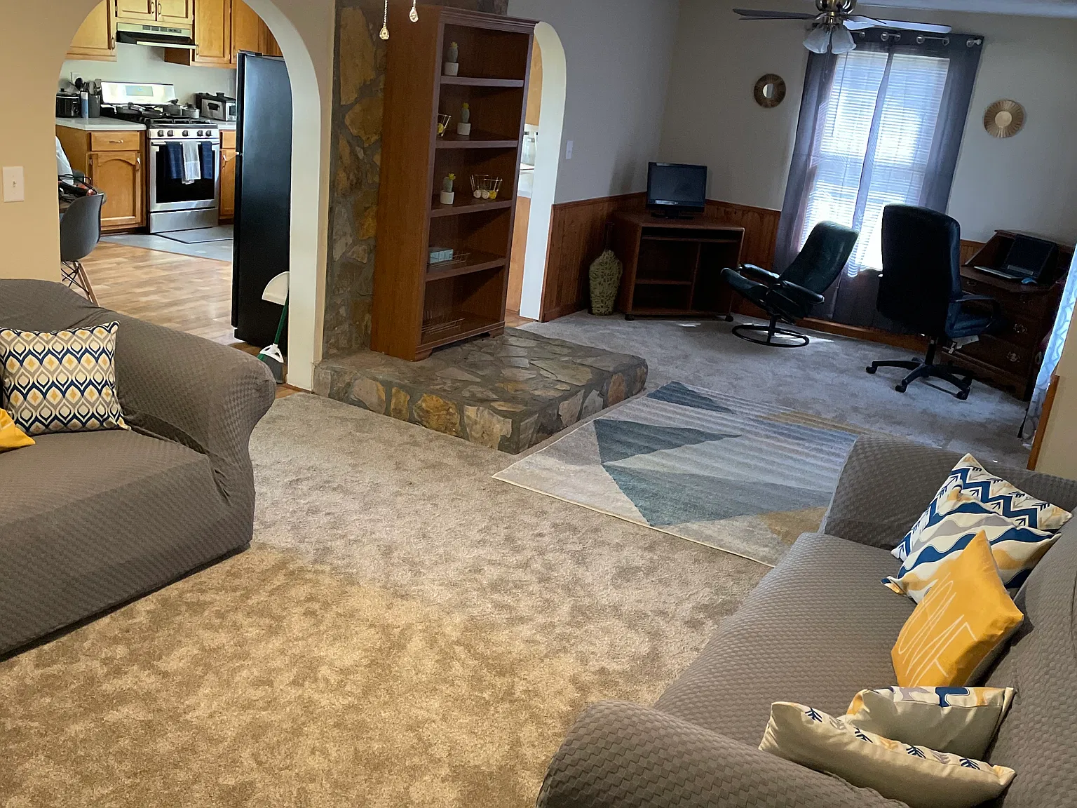 3 bed, 1800 sqft, $2,050 — Photo 3