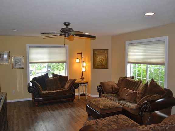 4th image of 9478 Scotsmoor Dr