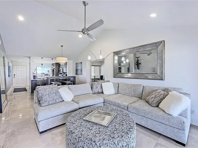 10684 Gulf Shore Dr #302 — Photo 8