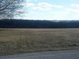 4726 List Rd, Red Lion, PA 17356