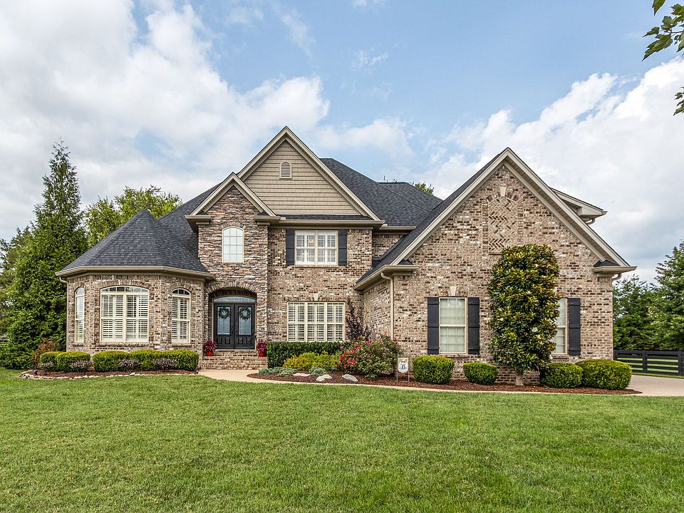 1st image of 124 Laurel Grove Ct