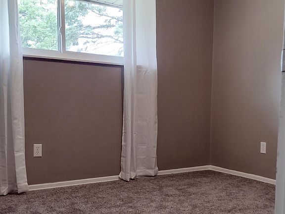 5th image of 236 Brandenburg Dr
