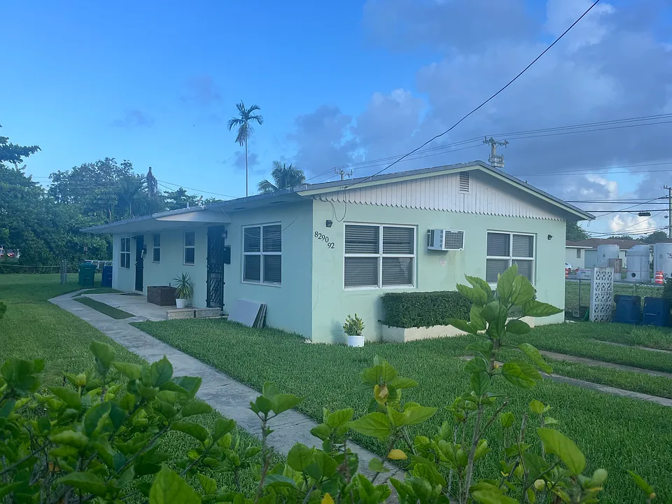 8290 NW 5th Ave #8290