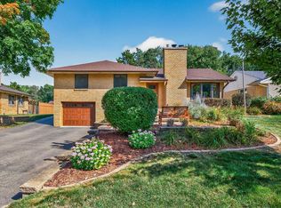 2554 Bittersweet Ln, Saint Paul, MN 55109