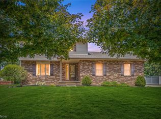 1815 Cove St NW, Uniontown, OH