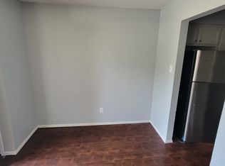 421 SW Thomas St APT C, Burleson, TX 76028