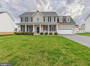 45 Azera Dr, Inwood, WV 25428