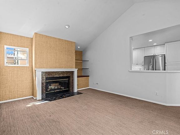 4th image of 1 Roma Ct