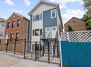 1355 W 16th St APT 3, Chicago, IL 60608