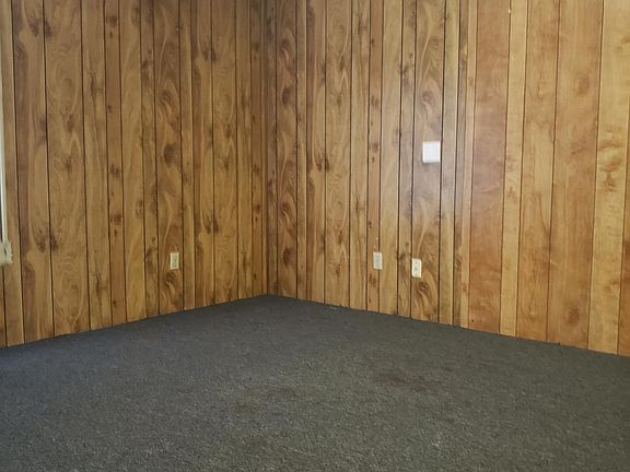5th image of 108 Glenway St