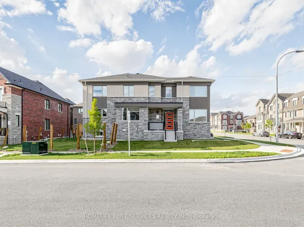 3238 Brigadier Ave, Pickering, ON L1X 0N4