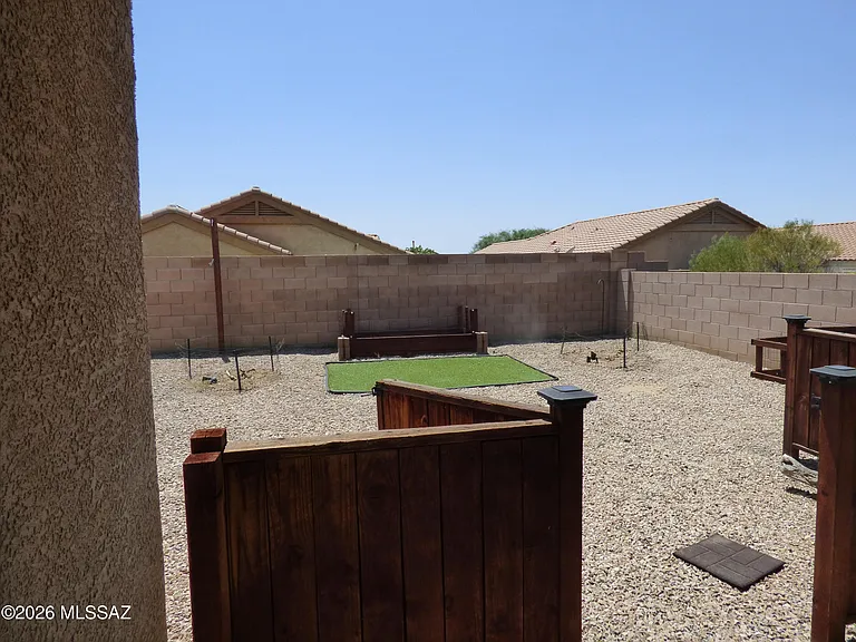 14377 N Bannerstone Ct — Photo 22