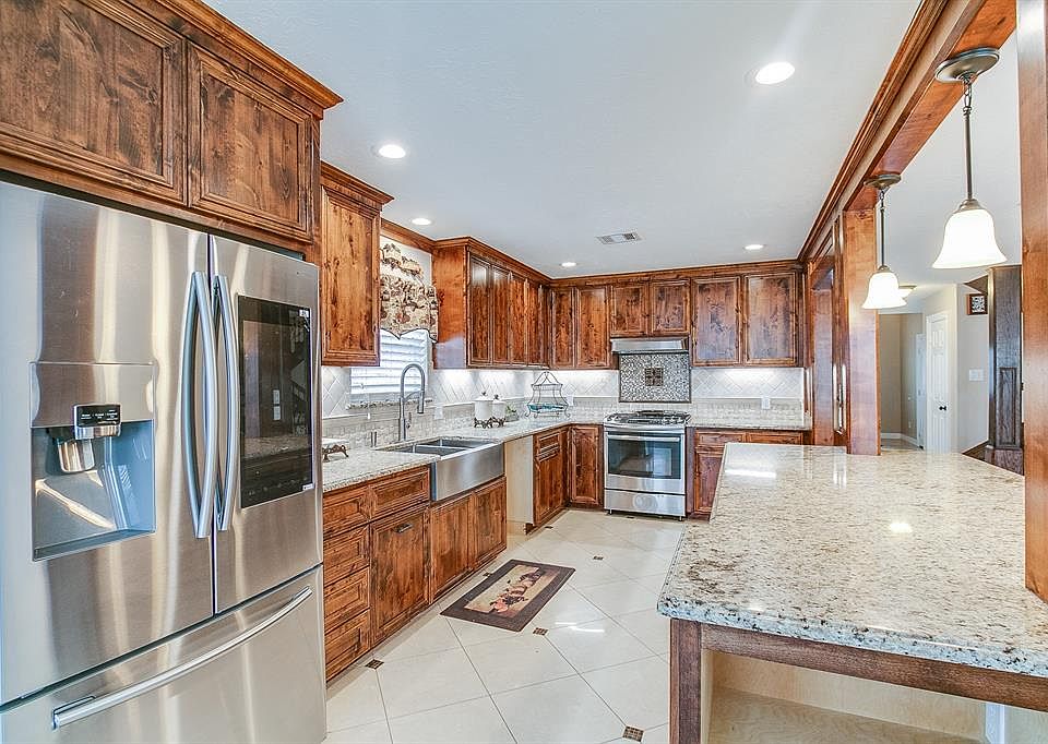 1st image of 10519 Lauren Creek Dr