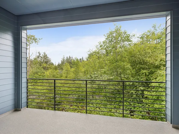12207 137th Pl NE Building 26-102, Redmond, WA 98052