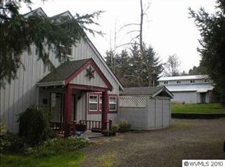 715 Grand View Ave, Scotts Mills, OR