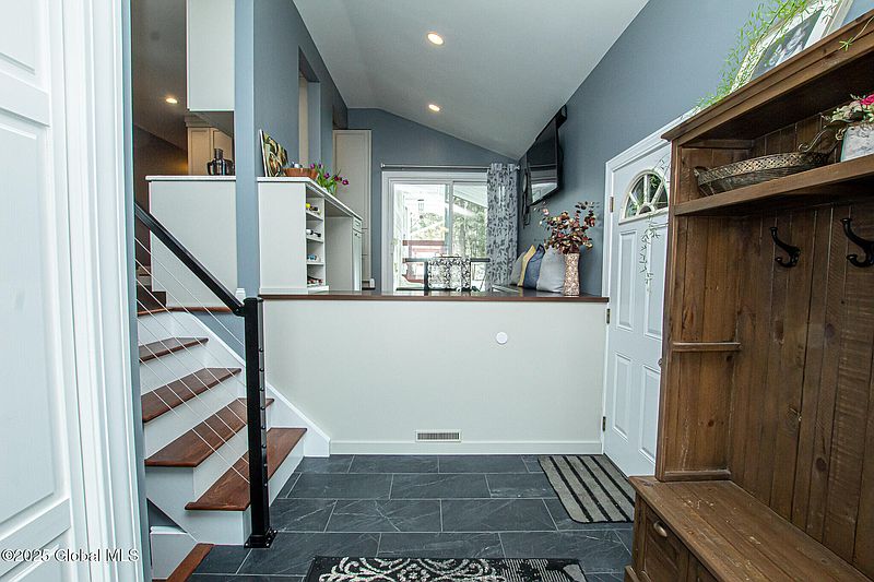 2nd image of 1007 Anthony Drive