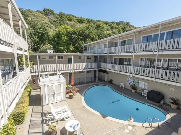 2401 Carlmont Dr #10, Belmont, CA 94002