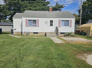 808 Douglas St, Morris, IL 60450