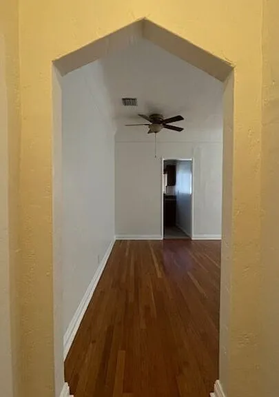 444 N Sycamore Ave #8 — Photo 9