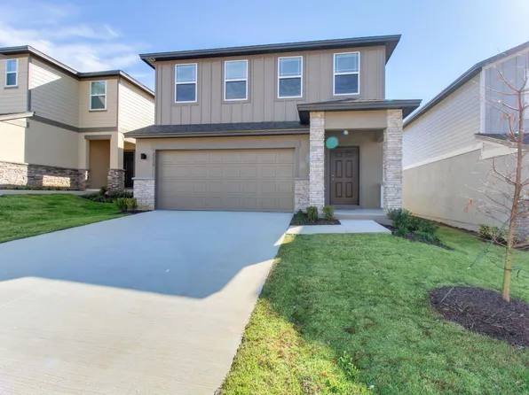 2216 Bear Peak Rd, Minneola, FL 34715