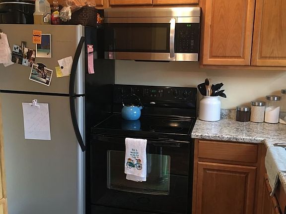 5th image of 420 Walton Ln APT D16