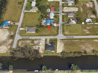 902 NE 2nd Ave, Cape Coral, FL 33909