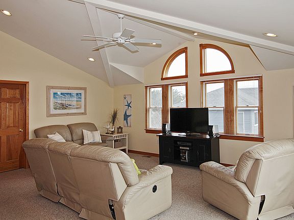 5th image of 103 E 29th St #B