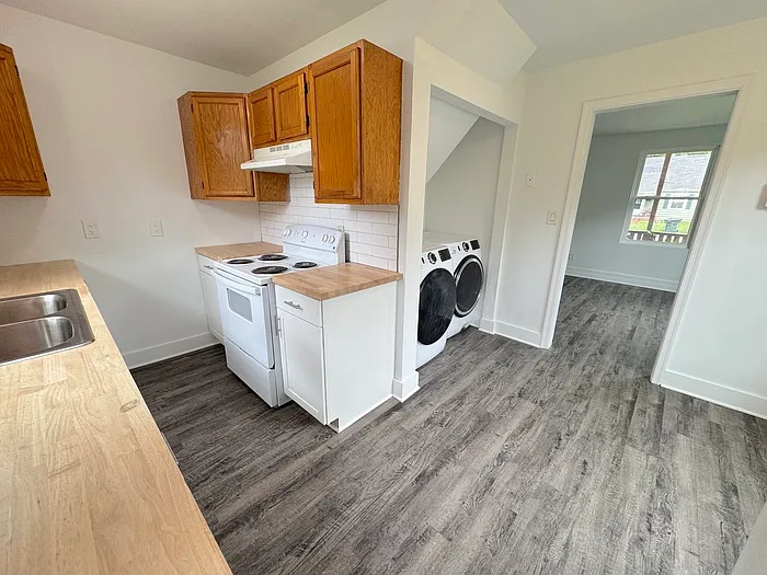 516 Homestead Ave — Photo 9
