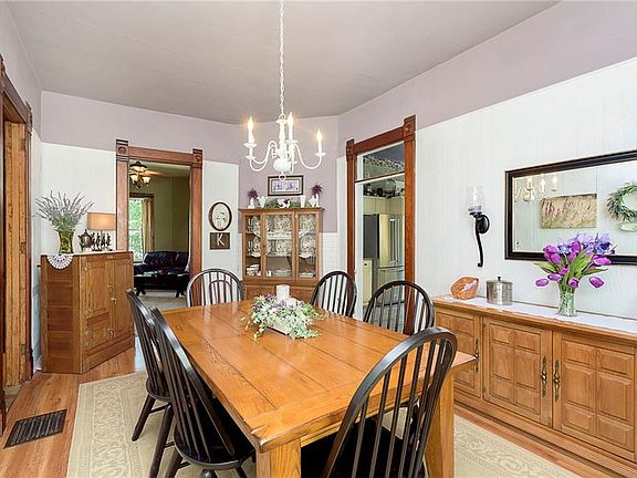4th image of 309 Plum St