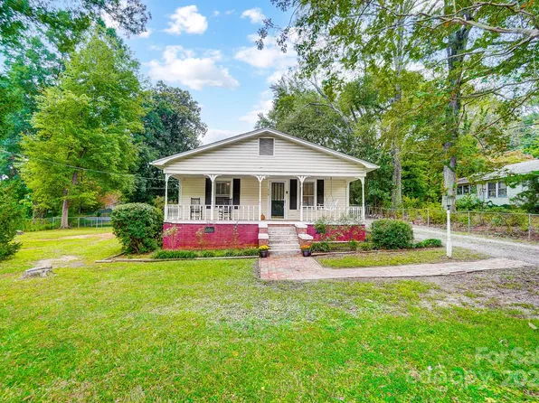 219 W Texas Ave, Bessemer City, NC 28016