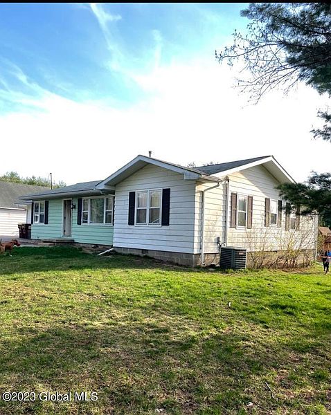 3rd image of 161 Middlefield Road