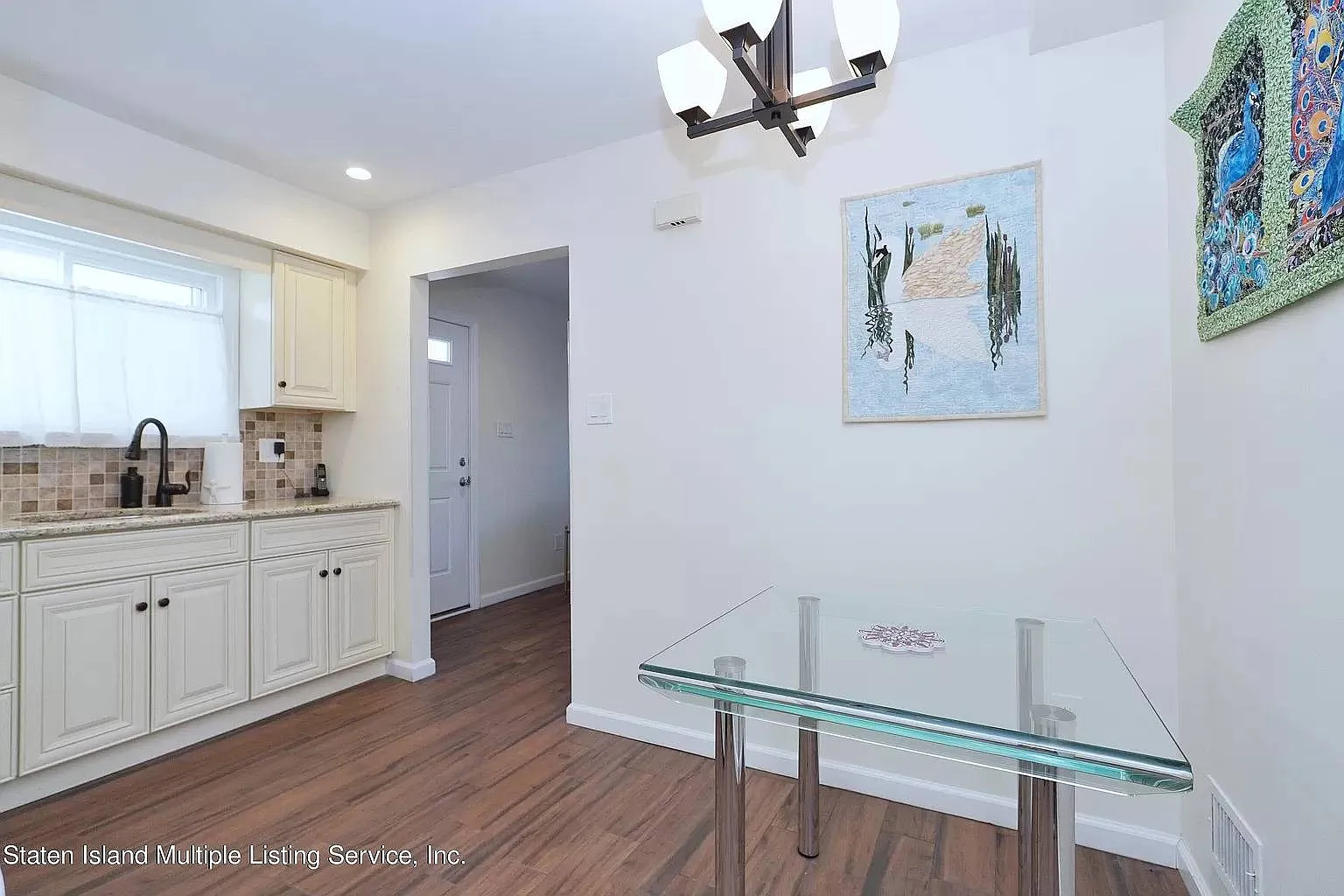 2 bed, 1000 sqft, $2,400 — Photo 3