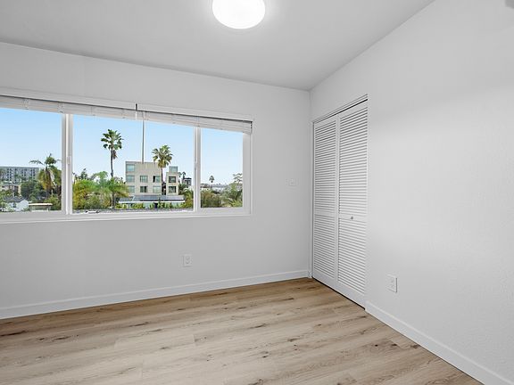 5th image of 2140 Howard Ave APT 6