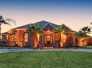 3602 Coffee Dr, Pasadena, TX 77505