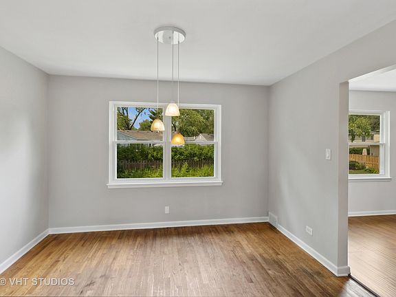 4th image of 1468 E Gloria Dr